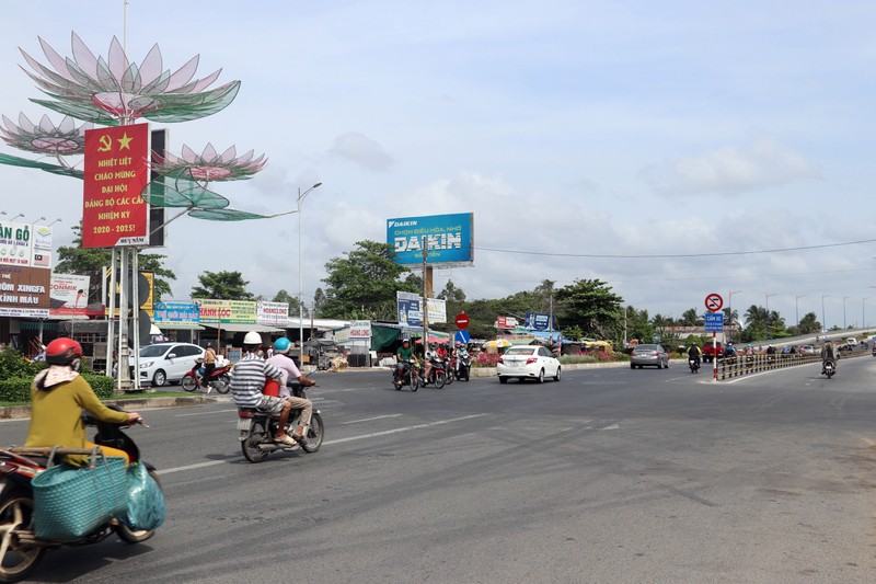 Cần Thơ: Xóa 1 điểm giao trên đường dẫn cầu Quang Trung  - ảnh 1