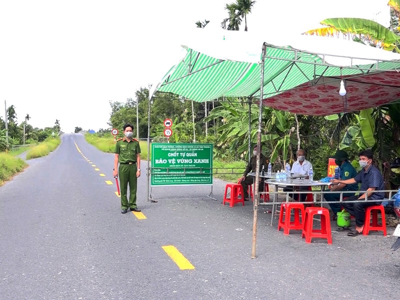 Phát hiện ổ dịch mới, Bí thư Hậu Giang chỉ đạo nóng trong đêm - ảnh 2