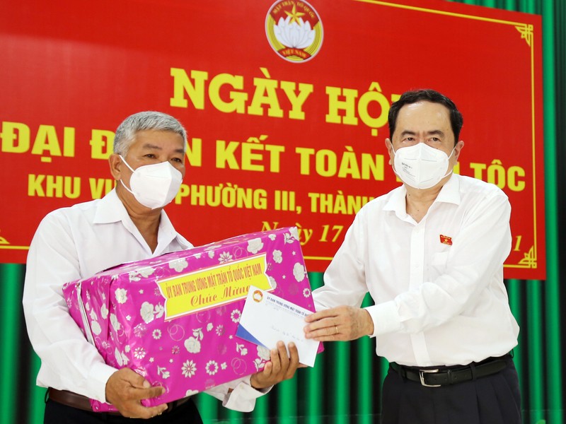 Phó Chủ tịch Quốc hội Trần Thanh Mẫn dự ngày hội đại đoàn kết ở Hậu Giang - ảnh 1