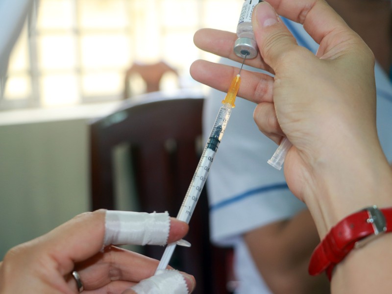  Kiên Giang: Người dân chưa tiêm vaccine sẽ bị hạn chế nhiều hoạt động - ảnh 1
