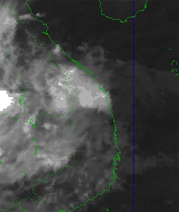 Bão số 5 thành áp thấp nhiệt đới trên vùng biển Đà Nẵng - Bình Định - ảnh 2