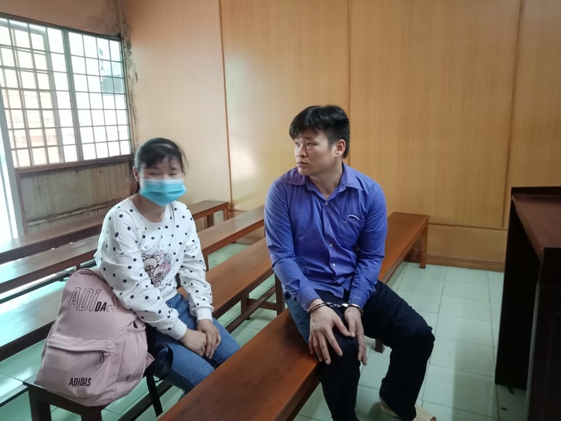Lãnh án sau khi đến quán karaoke giải cứu bạn - ảnh 1