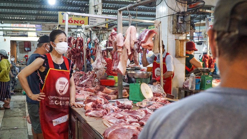 Đà Nẵng: Đường phố vắng vẻ, chợ dư hàng trước ngày ‘cấm ra đường’ - ảnh 5