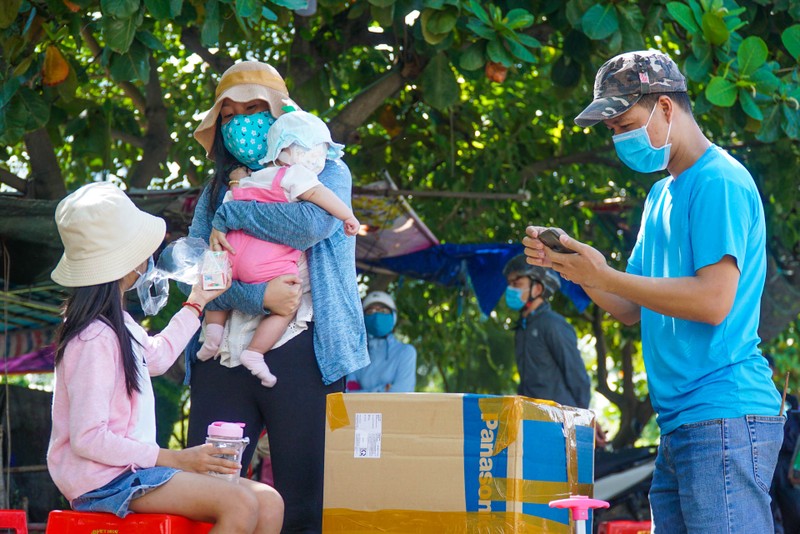 Đà Nẵng đón hơn 17.000 giáo viên, học sinh trở lại TP - ảnh 2