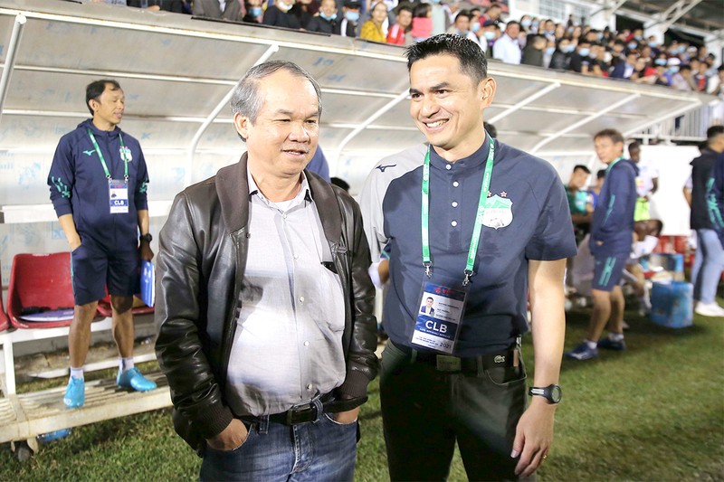 Bầu Đức không cần vô địch nếu hủy V-League - ảnh 1