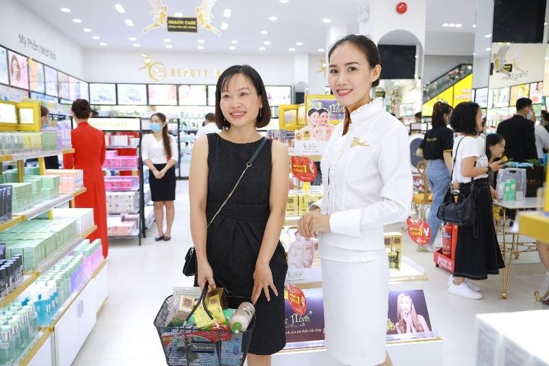 Cuối năm mỹ phẩm chính hãng AB Beauty World giảm còn nửa giá - ảnh 3