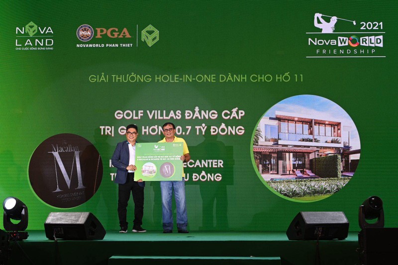 Chủ nhân của cú Hole in one có giá trị gần 11 tỷ đồng  - ảnh 1