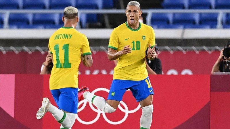Brazil nhẹ nhàng đẩy Saudi Arabia về nước - ảnh 1