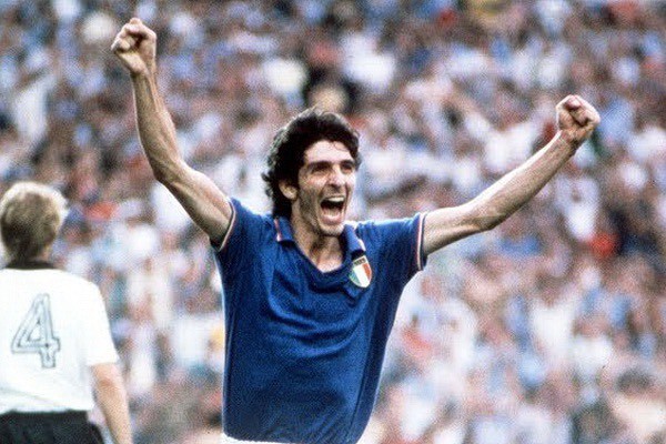 Vua phá lưới Ronaldo lần đầu tiên nhận giải Paolo Rossi - ảnh 1