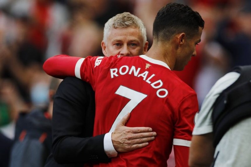 Ronaldo sẽ thay thế Solskjaer cầm quân MU - ảnh 3