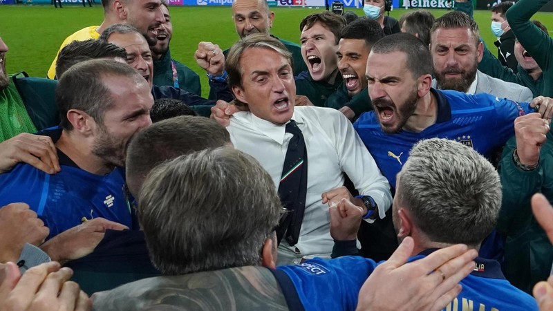 Mancini muốn tránh Ronaldo ở loạt trận play off - ảnh 3