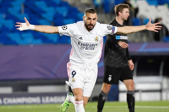 Chia tay Real Madrid, Benzema dọn đường về đầu quân Man City - ảnh 2