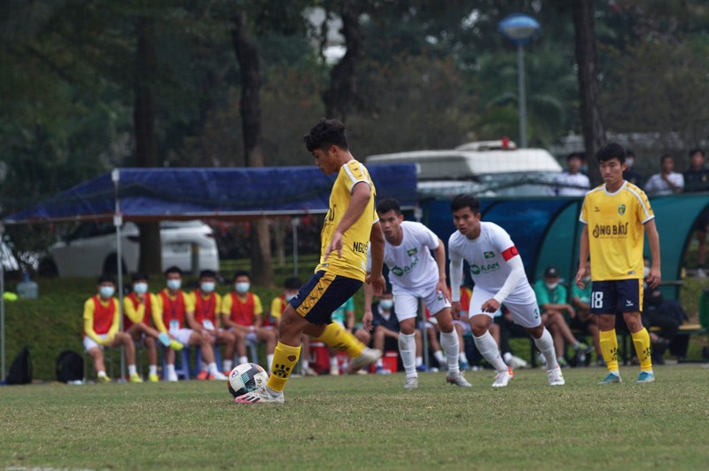 Thầy trò Guillaume giành vé chơi vòng chung kết - ảnh 2