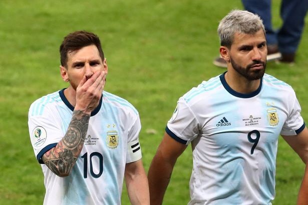 Messi nghẹn ngào chia tay bạn thân giã từ sự nghiệp vì bệnh tim - ảnh 2