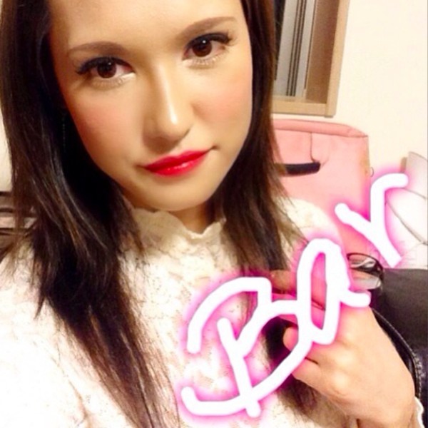 Maria Ozawa già nua, cứng đờ với khuôn mặt căng bóng như búp bê 4 Maria Ozawa già nua, cứng đờ với khuôn mặt căng bóng như búp bê 4
