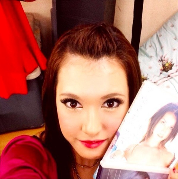 Maria Ozawa già nua, cứng đờ với khuôn mặt căng bóng như búp bê 5 Maria Ozawa già nua, cứng đờ với khuôn mặt căng bóng như búp bê 5