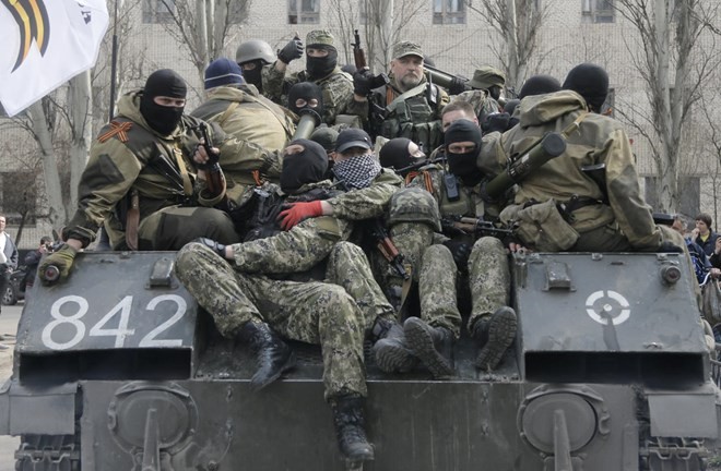 Đọ súng đẫm máu tại miền Đông Ukraine làm 5 người chết - ảnh 1