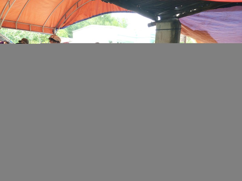 Nhiều người đau buồn trước cái chết của ông Sỹ