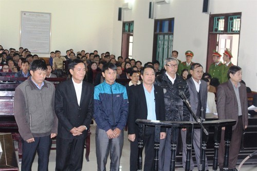 Nguyên chủ tịch UBND huyện Kỳ Anh cùng đồng phạm được giảm án - ảnh 1