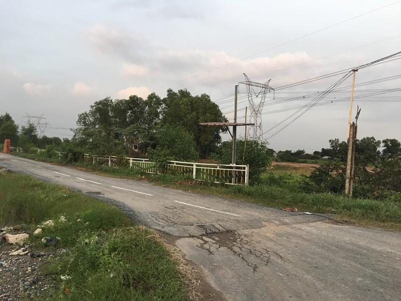 Biển cấm đường đã gỡ bỏ - ảnh 2