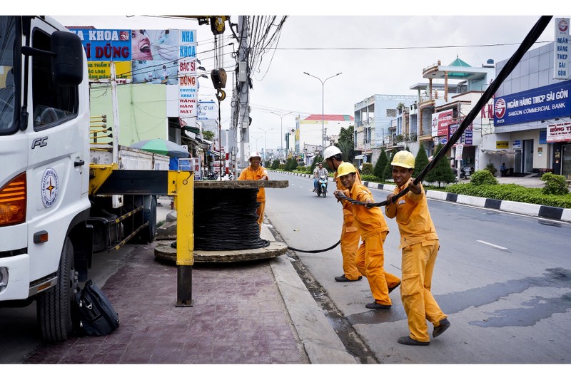 EVNSPC: Tăng cường cấp điện phục vụ lễ 30-4, 1-5 - ảnh 2