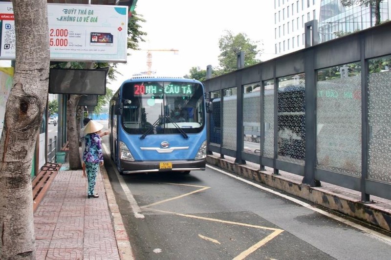 Tất cả các tuyến xe buýt ở TP.HCM đã hoạt động trở lại - ảnh 1