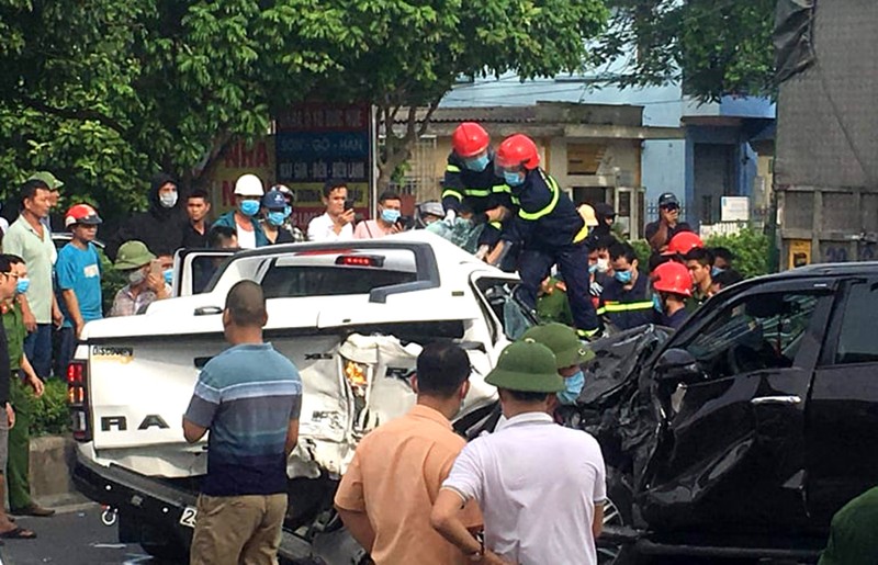 Tai nạn liên hoàn trên quốc lộ 1A qua Thanh Hóa, 1 người tử vong - ảnh 4