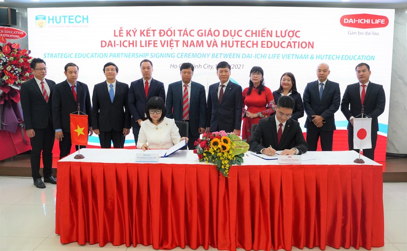 Dai-ichi Life, Hutech Education ký kết đối tác giáo dục  - ảnh 2