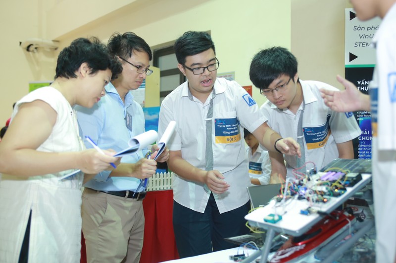 Steam for Vietnam và Vinuni tổ chức khóa học về Robotics - ảnh 1