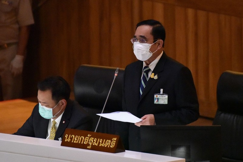 Thủ tướng Thái Lan Prayut vượt qua cuộc bỏ phiếu bất tín nhiệm - ảnh 1