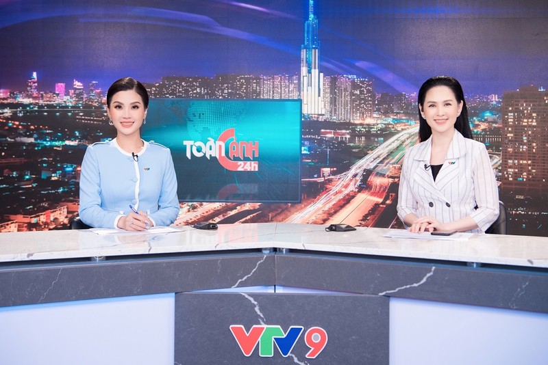 Á hậu Diễm Trang trở lại công việc sau 9 tháng kẹt tại Ba Lan - ảnh 2