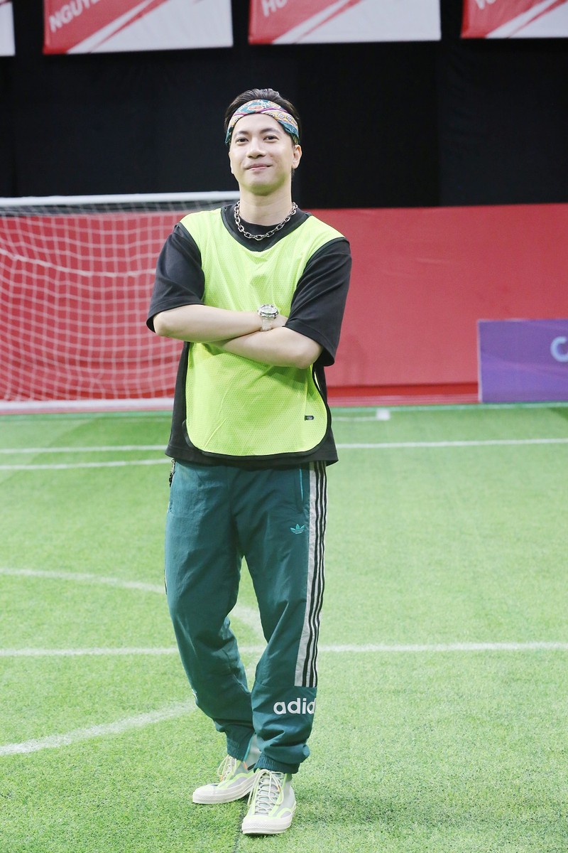ST Sơn Thạch bị thẻ vàng vì tự ý ra sân ăn mừng bàn thắng tại Cầu thủ nhí 2021 - ảnh 1