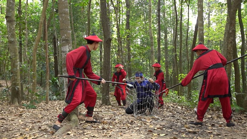 Xả thân cứu người yêu, Minh Lan còn bị bà Lệ tát thẳng tay - ảnh 4