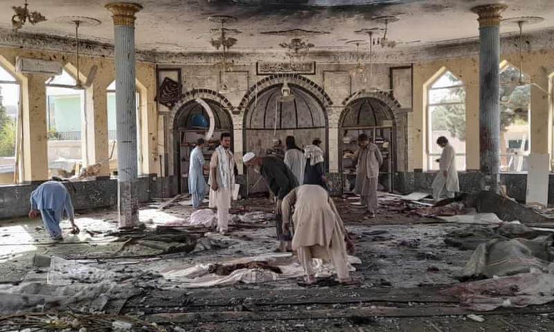 Afghanistan: Đánh bom liều chết tại nhà thờ Hồi giáo, hơn 100 người thương vong  - ảnh 1