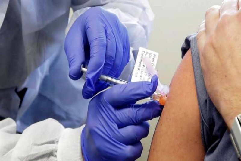 Mỹ: Đồng loạt tiêm vaccine COVID-19 liều thứ ba cho người trên 18 tuổi - ảnh 1