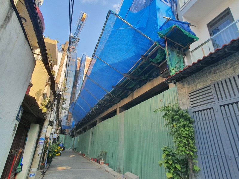 1 công trình khủng ở Tân Bình bị xử phạt vì xây dựng sai phép - ảnh 1