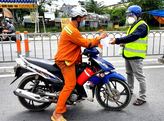 Ban Quản lý an toàn thực phẩm TP.HCM cấp giấy lưu thông cho những ai? - ảnh 1