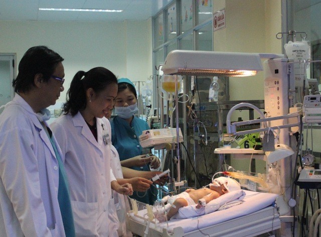 Kẻ lạ mặt đâm dao vào đầu bé trai 11 ngày tuổi ngay tại bệnh viện - ảnh 2
