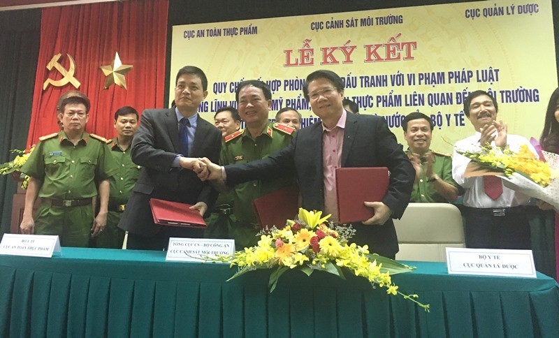 Phối hợp đấu tranh vi phạm trong lĩnh vực dược, mỹ phẩm - ảnh 1