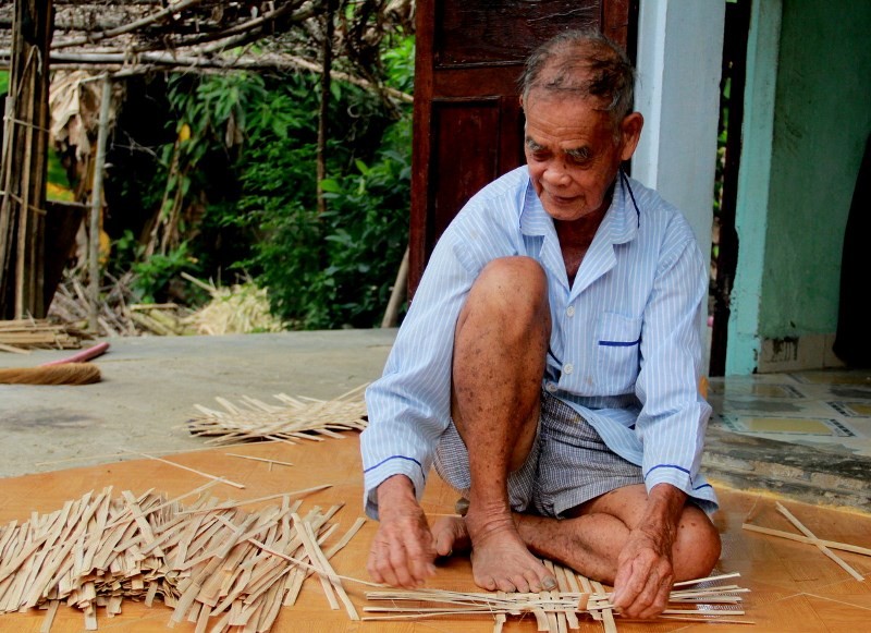 Làng nghề ở Quảng Nam nhộn nhịp trước tết - ảnh 1