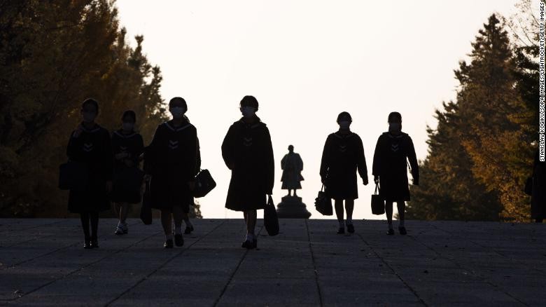 Nhật: Số học sinh tự tử năm qua cao nhất trong gần nửa thế kỷ - ảnh 1
