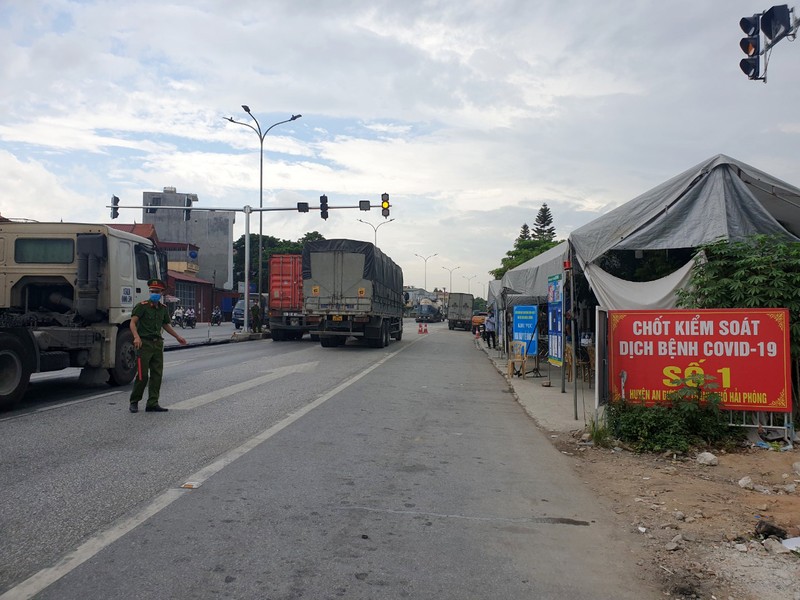 Hải Phòng chỉ cho người có giấy xét nghiệm âm tính được vào TP - ảnh 1