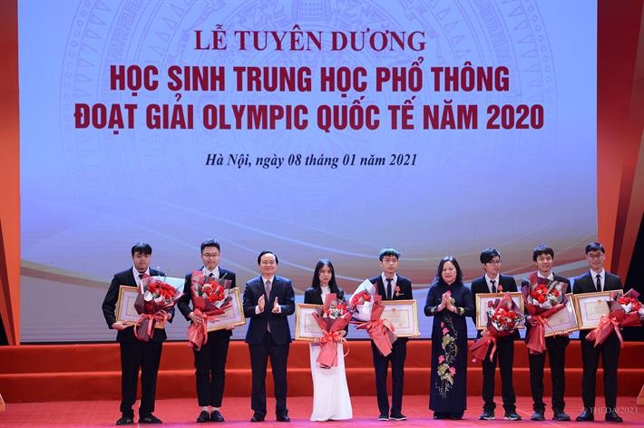 Thủ tướng: 'Học sinh xuất sắc góp phần làm rạng danh đất nước' - ảnh 2