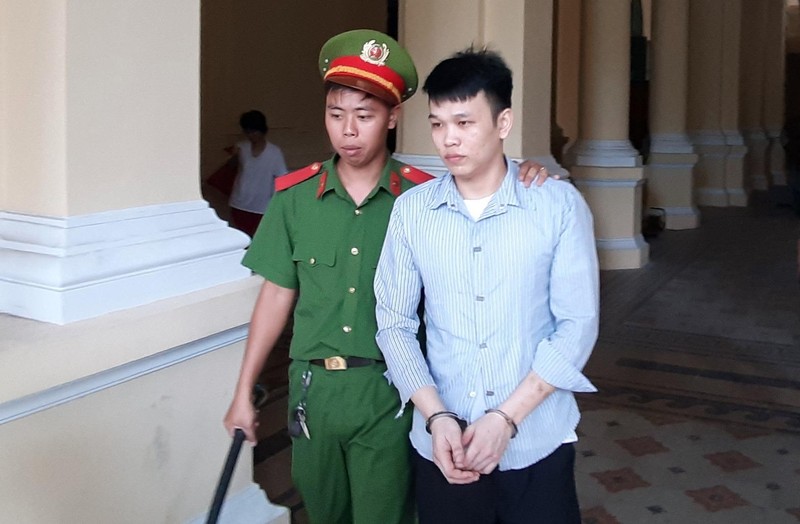 Đâm vợ sau khi nghe trách 'không lo được để người khác lo' - ảnh 1