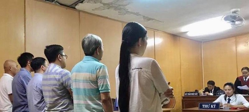 Tòa bác lời khai 'nhận tiền bồi dưỡng, không nhận hối lộ' - ảnh 2