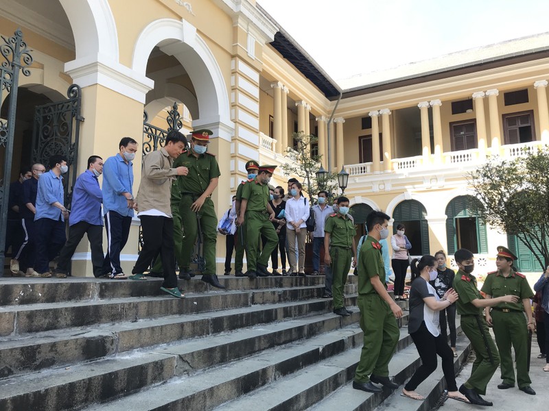 Làm rõ nguyên liệu sản xuất thuốc, thực phẩm chức năng giả - ảnh 2