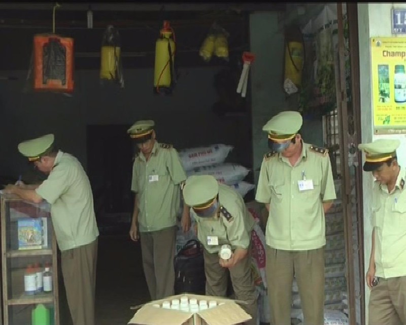 Phát hiện nhiều thuốc bảo vệ thực vật bị xóa hạn dùng - ảnh 3