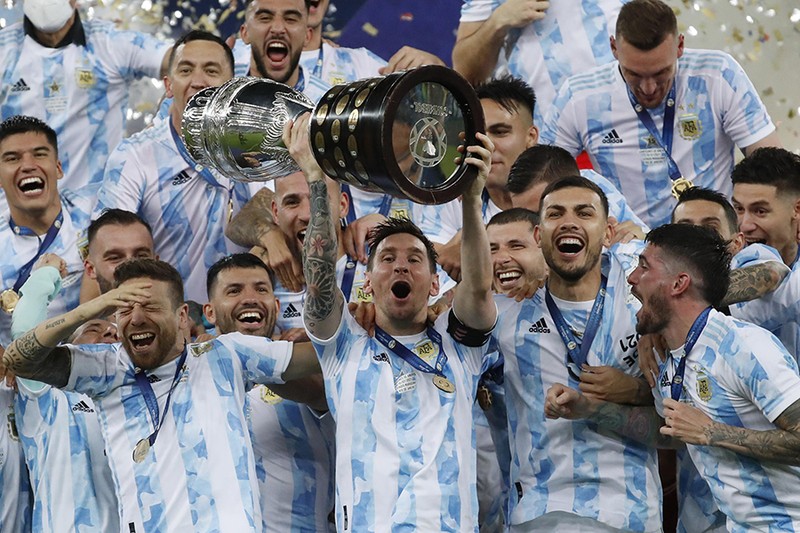 Cười với Messi và khóc cho Copa America - ảnh 1
