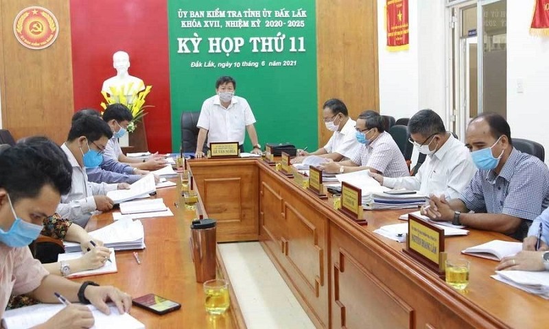 Cảnh cáo 1 nguyên Trưởng ban tổ chức huyện ủy ở Đắk Lắk - ảnh 1