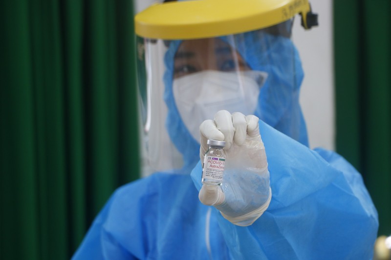 Giải 'cơn khát' vaccine, công nhân tại Bình Dương đồng loạt được tiêm mũi 1 - ảnh 16
